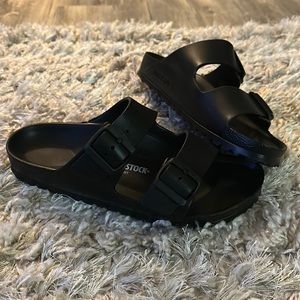 Women’s Birkenstock Arizona slide sandals